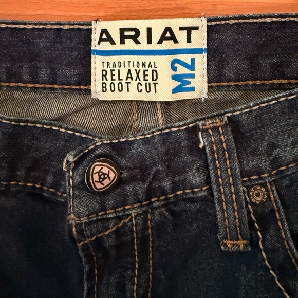 Ariat Men’s Jeans Tag 36x34 Traditional Relaxed Bootcut Dark Wash Western Denim - Picture 4 of 16